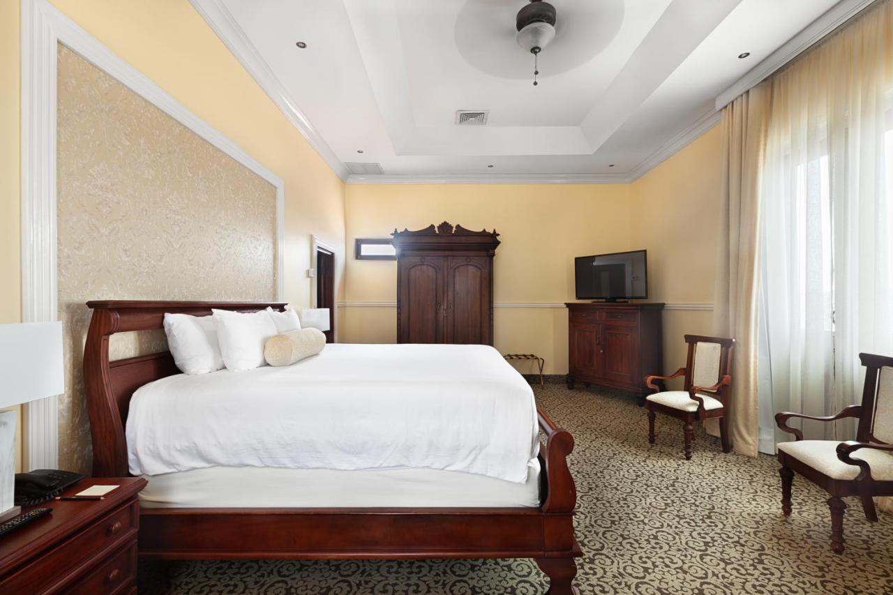 Hotel La Perla León Kültér fotó
