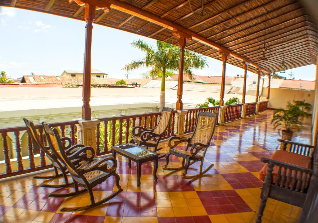 Hotel La Perla León Kültér fotó