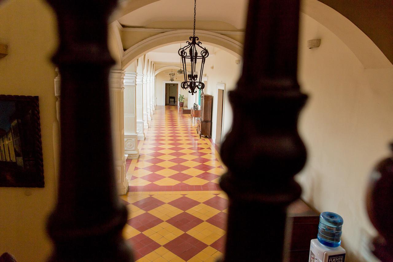 Hotel La Perla León Kültér fotó