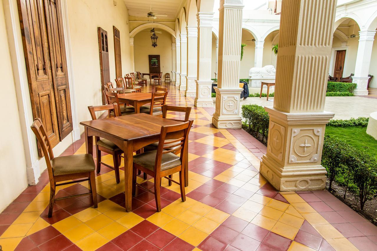 Hotel La Perla León Kültér fotó