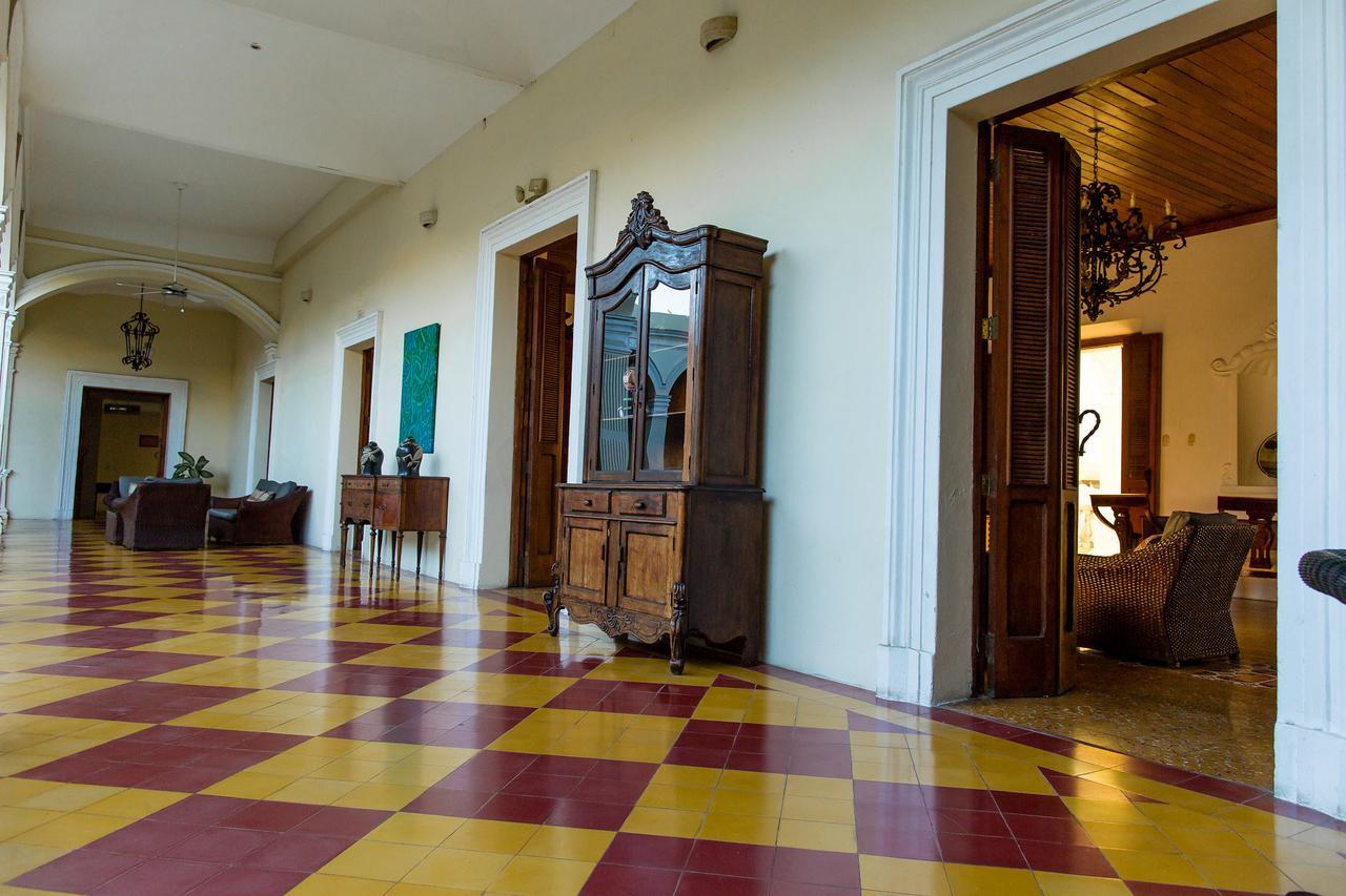Hotel La Perla León Kültér fotó